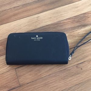 Kate Spade “Talk is Chic” black wallet/wristlet